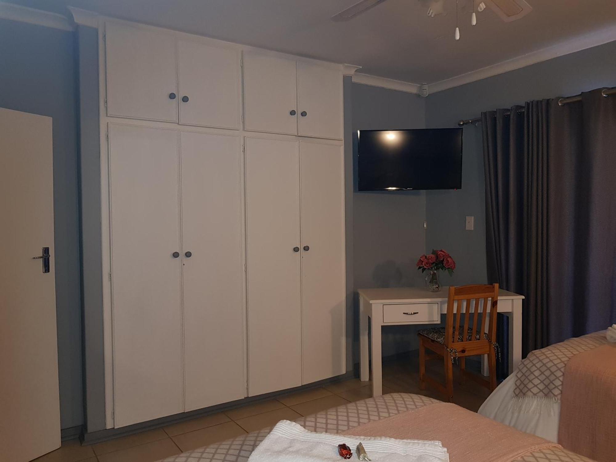 Graceland Guesthouse Potchefstroom Ngoại thất bức ảnh
